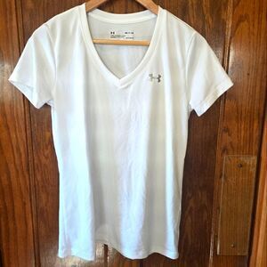 Under Armour Heat Gear Loose Fit V Neck Polyester T Shirt